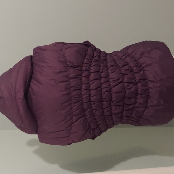 Purple puffer vest -L - Picture 3 of 6